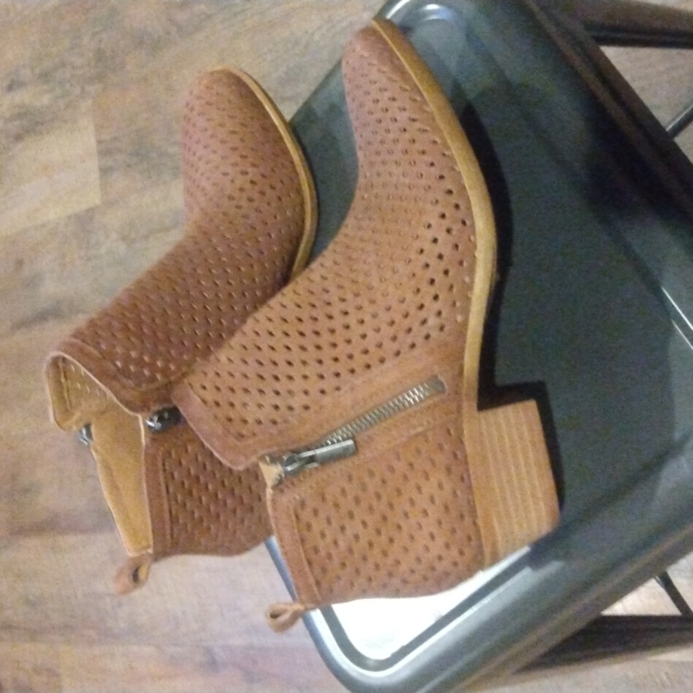 Lucky Brand Netted Ankle Bootie Shoe Boots